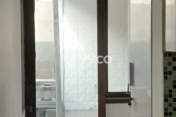 Rumah Strategis Modern Lb 150m2 di Gedangan, Sidoarjo Rumah Strategis Modern Lb 150m2 di Gedangan, Sidoarjo