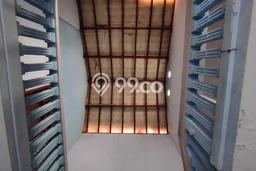 Rumah Strategis di Rungkut, Surabaya, LT 200m2m² LB 150m2m² - BISA KPR! Rumah Strategis di Rungkut, Surabaya, LT 200m2m² LB 150m2m² - BISA KPR!