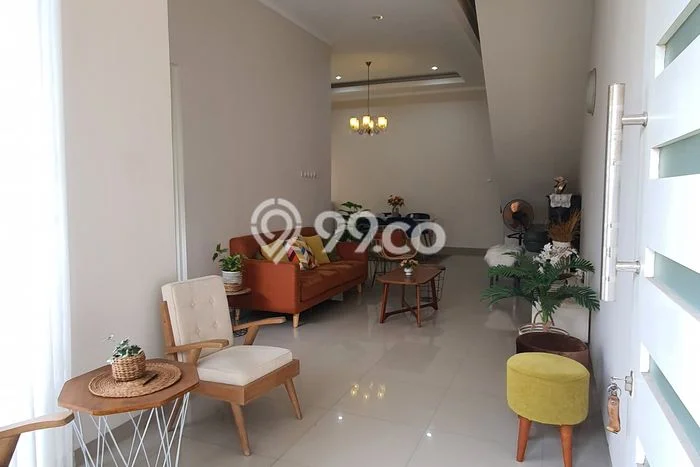 Jual Rumah Strategis Bagus Punya 4 KT di Rungkut Surabaya SHM Jual Rumah Strategis Bagus Punya 4 KT di Rungkut Surabaya SHM