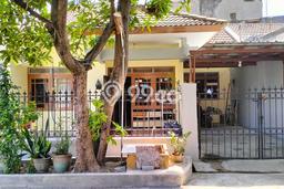 Rumah Lokasi Strategis kawasan Rungkut, Surabaya, LT 153m2m² LB 85m2m² Rumah Lokasi Strategis kawasan Rungkut, Surabaya, LT 153m2m² LB 85m2m²