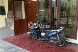 Jual Segera Rumah 5 KT 3 KM di , Surabaya Jual Segera Rumah 5 KT 3 KM di , Surabaya