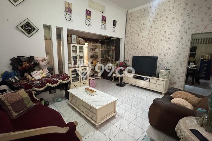 Dijual Rumah Premium dengan Fasilitas Sekitar Lengkap di Rungkut, Surabaya Dijual Rumah Premium dengan Fasilitas Sekitar Lengkap di Rungkut, Surabaya