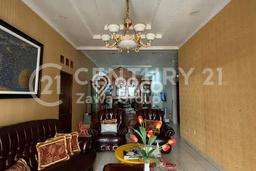 Ready to Use! Premium House LT 535m2 Desain Elegan di Kemang Ready to Use! Premium House LT 535m2 Desain Elegan di Kemang