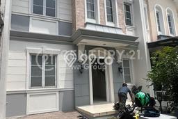 Rumah Modern Minimalis 3 Kamar Bisa Langsung Pindah di BSD Rumah Modern Minimalis 3 Kamar Bisa Langsung Pindah di BSD
