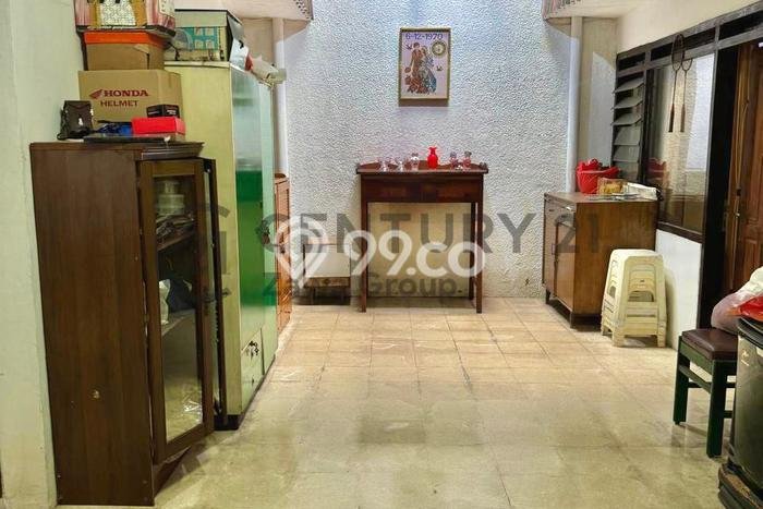 Rumah Elit Modern Siap Huni di Taman Kota Jakarta Barat Rumah Elit Modern Siap Huni di Taman Kota Jakarta Barat