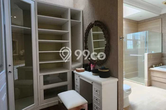 Rumah Kontrakan Jakarta Selatan LT 200m2 LB 800m2 Area Kuningan Rumah Kontrakan Jakarta Selatan LT 200m2 LB 800m2 Area Kuningan