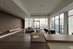 Hunian Apartemen High-Class untuk Dijual di Jakarta Selatan dengan 3 BR & 3 Kamar Mandi Hunian Apartemen High-Class untuk Dijual di Jakarta Selatan dengan 3 BR & 3 Kamar Mandi