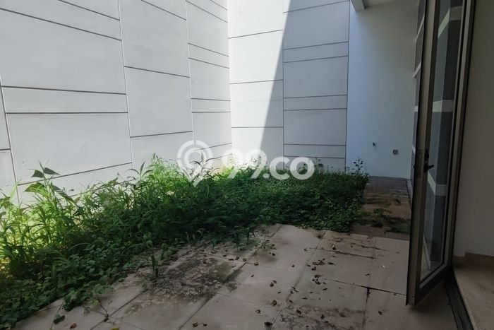 Disewakan! Rumah 3 Kamar Tidur &
3 Kamar Mandi di Pantai Indah Kapuk, Jakarta Utara Disewakan! Rumah 3 Kamar Tidur &
3 Kamar Mandi di Pantai Indah Kapuk, Jakarta Utara