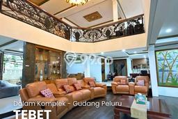 Dijual Rumah Luas Megah Dengan View Eksklusif di Gudang Peluru, Jakarta Selatan Dijual Rumah Luas Megah Dengan View Eksklusif di Gudang Peluru, Jakarta Selatan