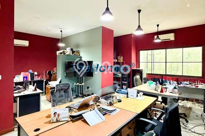 Unit Kantor Dijual di Jakarta Pusat LT 150m2 & LB 400m2 Unit Kantor Dijual di Jakarta Pusat LT 150m2 & LB 400m2