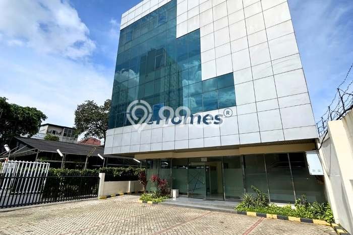 Komersial Bagus LT 750m2 LB 1350m2 Dijual di Jatinegara Jakarta Timur Komersial Bagus LT 750m2 LB 1350m2 Dijual di Jatinegara Jakarta Timur