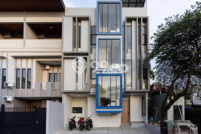 Rumah Kost untuk Dijual di Gandaria Punya 16 Kamar Rumah Kost untuk Dijual di Gandaria Punya 16 Kamar