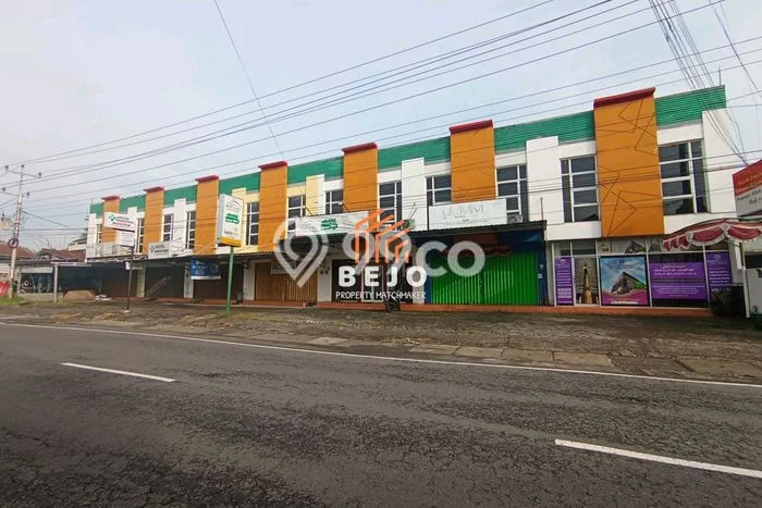 Ruko untuk Disewa di Pusat Yogyakarta Luas Bangunan 90m2 Ruko untuk Disewa di Pusat Yogyakarta Luas Bangunan 90m2