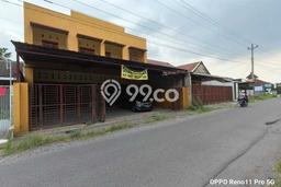 Ruko disewakan di Banguntapan Bantul dengan luas bangunan 300m2 Ruko disewakan di Banguntapan Bantul dengan luas bangunan 300m2
