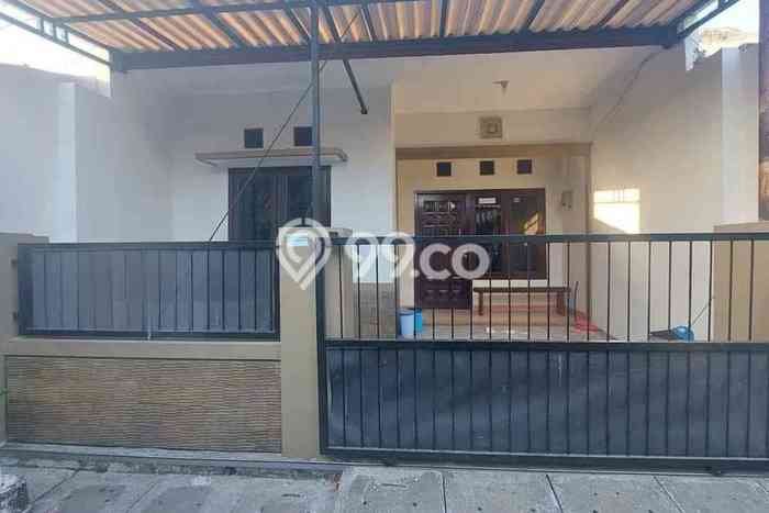 Dijual Rumah Minimalis Bagus Punya 2 KT di Manukan Surabaya - Dijual Rumah Minimalis Bagus Punya 2 KT di Manukan Surabaya -