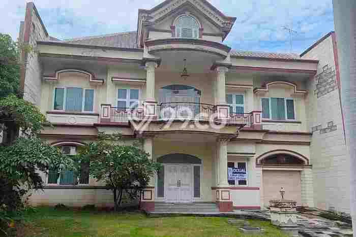 Dijual Rumah Premium dengan Fasilitas Sekitar Lengkap di Mulyorejo, Surabaya Dijual Rumah Premium dengan Fasilitas Sekitar Lengkap di Mulyorejo, Surabaya