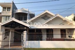 Hunian Mewah Dijual LT 216m2 di Rungkut, Surabaya Hunian Mewah Dijual LT 216m2 di Rungkut, Surabaya