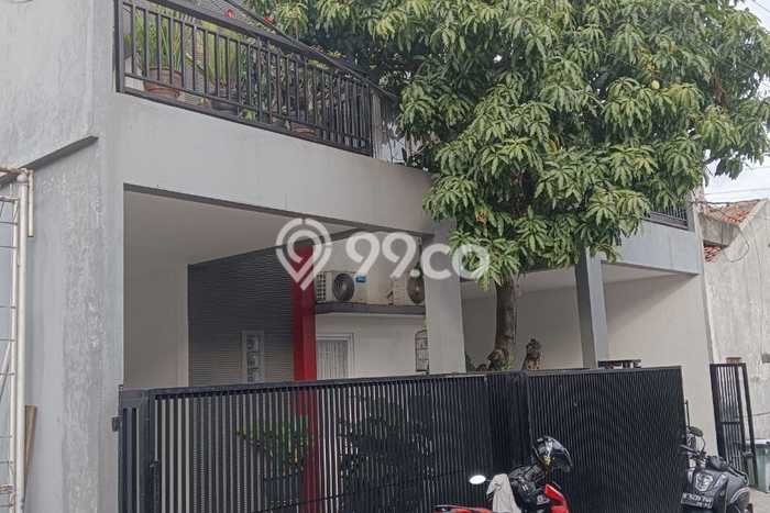 Rumah Luxury Modern Tanpa Renovasi di Pekayon Bekasi Rumah Luxury Modern Tanpa Renovasi di Pekayon Bekasi