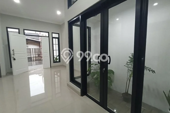 Rumah Minimalis 4 KT di Cinere Jakarta Selatan Unfurnished Rumah Minimalis 4 KT di Cinere Jakarta Selatan Unfurnished