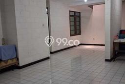 Rumah Modern 7 Kamar LT 240m2 di Jatiwarna Rumah Modern 7 Kamar LT 240m2 di Jatiwarna