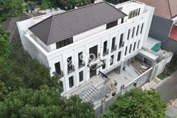 Dijual Rumah Modern Classic 3Lantai Di Kemang Jakarta Selatan Dijual Rumah Modern Classic 3Lantai Di Kemang Jakarta Selatan