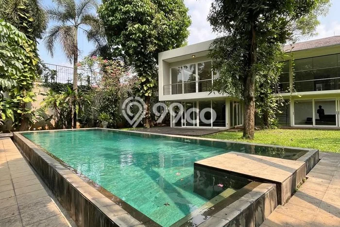 Disewakan Rumah Murah di Kemang Jakarta Selatan Punya 4 Kamar Tidur Disewakan Rumah Murah di Kemang Jakarta Selatan Punya 4 Kamar Tidur