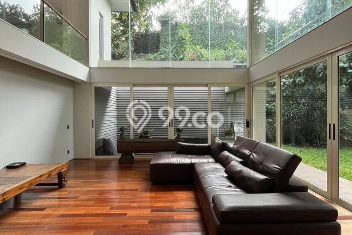 Disewakan Rumah Murah di Kemang Jakarta Selatan Punya 4 Kamar Tidur Disewakan Rumah Murah di Kemang Jakarta Selatan Punya 4 Kamar Tidur