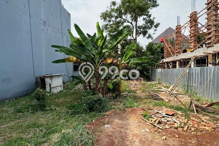 Tanah Dijual di Jakarta Selatan Seluas 325m2 Strategis Tanah Dijual di Jakarta Selatan Seluas 325m2 Strategis
