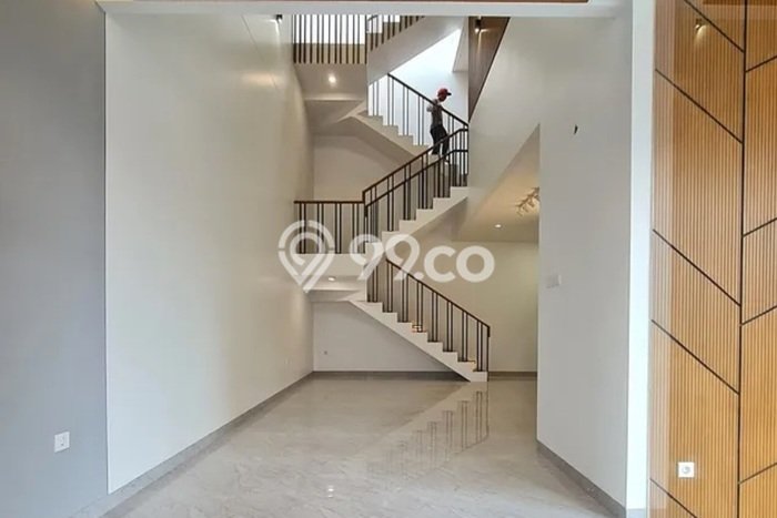 For Sale! Luxury House LT 108m2 Desain Modern di Mampang For Sale! Luxury House LT 108m2 Desain Modern di Mampang