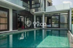Vila Kawasan , Area 330m2m², Posisi Strategis Vila Kawasan , Area 330m2m², Posisi Strategis