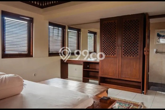 HOT DEAL! Vila Kawasan , Area 823m2m², Lokasi Prima HOT DEAL! Vila Kawasan , Area 823m2m², Lokasi Prima