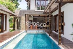 Jual Rumah Luas Elegan Dengan View Eksklusif di Seminyak, Badung Jual Rumah Luas Elegan Dengan View Eksklusif di Seminyak, Badung