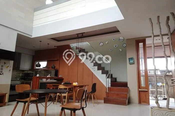 HARGA SPESIAL! Rumah Premium di Sesetan, Denpasar, LT 256m2m² Bangunan 300m2m² Bisa Nego! HARGA SPESIAL! Rumah Premium di Sesetan, Denpasar, LT 256m2m² Bangunan 300m2m² Bisa Nego!