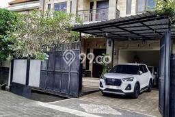 Hunian Elit LB 240m2 Siap Huni Desain Elegan di Kerobokan, Badung Hunian Elit LB 240m2 Siap Huni Desain Elegan di Kerobokan, Badung