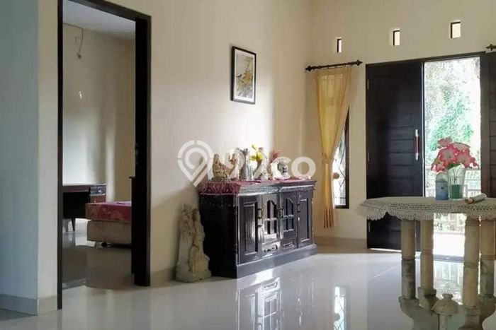 Hunian Elit LB 240m2 Siap Huni Desain Elegan di Kerobokan, Badung Hunian Elit LB 240m2 Siap Huni Desain Elegan di Kerobokan, Badung
