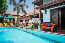 Rumah Mewah LB 250m2 Siap Pakai Desain Elegan di Seminyak, Badung Rumah Mewah LB 250m2 Siap Pakai Desain Elegan di Seminyak, Badung