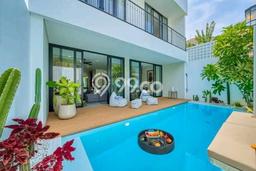 Rumah Mewah LB 420m2 Siap Pakai Desain Elegan di Pererenan, Badung Rumah Mewah LB 420m2 Siap Pakai Desain Elegan di Pererenan, Badung