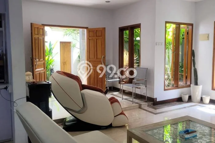For Sale! Luxury House LT 328m2 Desain Elegan di Umalas For Sale! Luxury House LT 328m2 Desain Elegan di Umalas