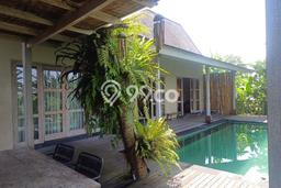 LOKASI STRATEGIS! Vila di Sukawati, Dimensi 428m2m², Dekat fasilitas umum LOKASI STRATEGIS! Vila di Sukawati, Dimensi 428m2m², Dekat fasilitas umum