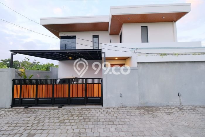 Hunian Mewah LB 292m2 Siap Huni Desain Elegan di Kerobokan, Badung Hunian Mewah LB 292m2 Siap Huni Desain Elegan di Kerobokan, Badung