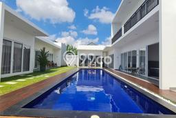 Ready to Use! Premium House LT 800m2 Desain Elegan di canggu Ready to Use! Premium House LT 800m2 Desain Elegan di canggu