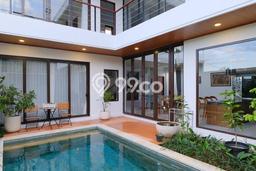 Hunian Mewah LB 292m2 Siap Huni Desain Elegan di Kerobokan, Badung Hunian Mewah LB 292m2 Siap Huni Desain Elegan di Kerobokan, Badung