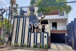 Rumah di Renon, Denpasar, Luas 250m² LB 400m² Rumah di Renon, Denpasar, Luas 250m² LB 400m²