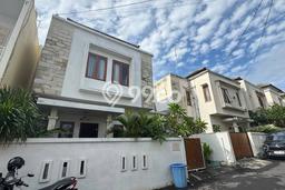 Bisa KPR! Rumah Asri di Mahendradata, Luas 70m² LB 70m² Bisa KPR! Rumah Asri di Mahendradata, Luas 70m² LB 70m²