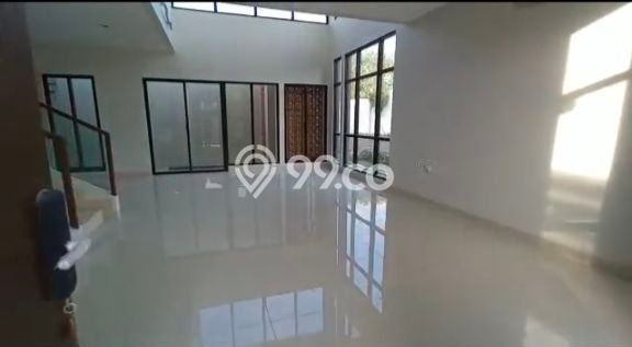 Ready to Use! Luxury House LT 285m2 Desain Modern di Summarecon Bandung Ready to Use! Luxury House LT 285m2 Desain Modern di Summarecon Bandung