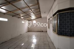 Rumah sewa siap pakai 5 Kamar Tidur di Taman Holis Indah, Bandung Rumah sewa siap pakai 5 Kamar Tidur di Taman Holis Indah, Bandung