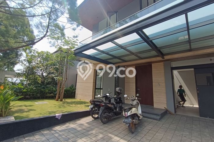 Jual Rumah Luas Megah Dengan View Eksklusif di Kota Baru Parahyangan, Bandung Jual Rumah Luas Megah Dengan View Eksklusif di Kota Baru Parahyangan, Bandung