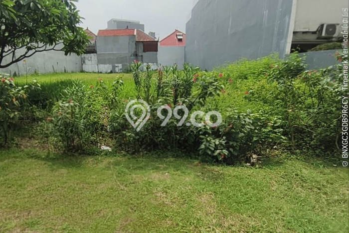 Tanah Dijual Area Strategis di Pakuwon Indah Surabaya 720m2 Tanah Dijual Area Strategis di Pakuwon Indah Surabaya 720m2