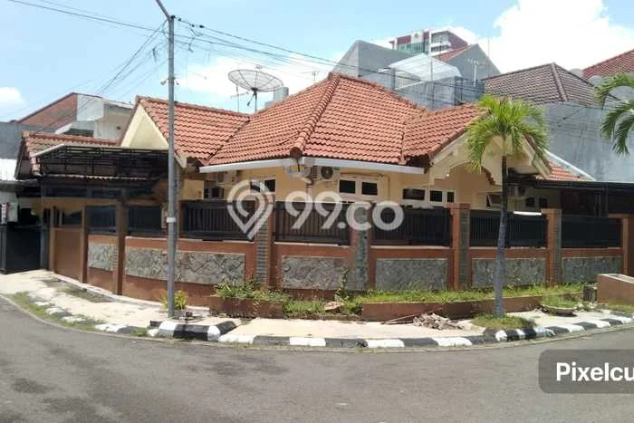 Disewakan! Rumah 4 Kamar Tidur &
3 Kamar Mandi di Sutorejo, Surabaya Disewakan! Rumah 4 Kamar Tidur &
3 Kamar Mandi di Sutorejo, Surabaya