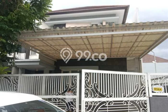 Lokasi strategis! Rumah siap huni disewakan di Wiyung LB 230m2 Lokasi strategis! Rumah siap huni disewakan di Wiyung LB 230m2